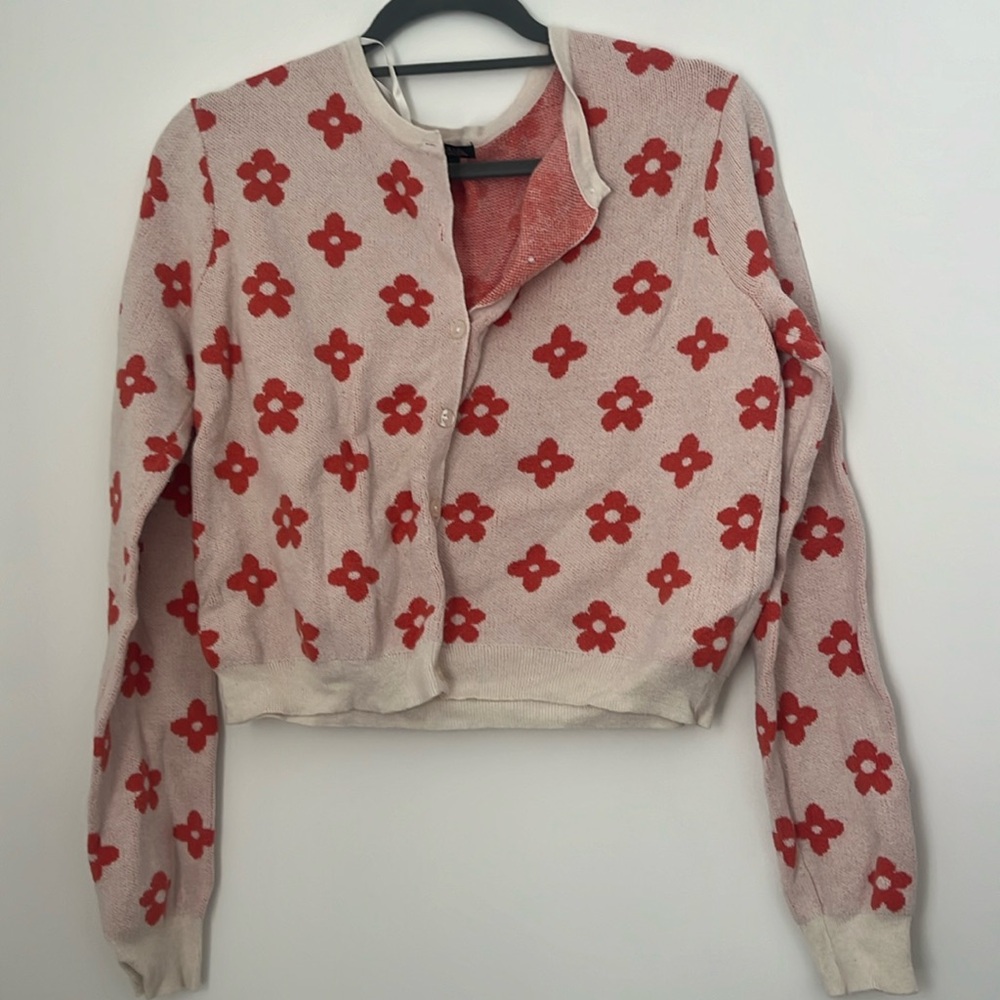 Wild fable white and flowered button cardigan in size xxl!